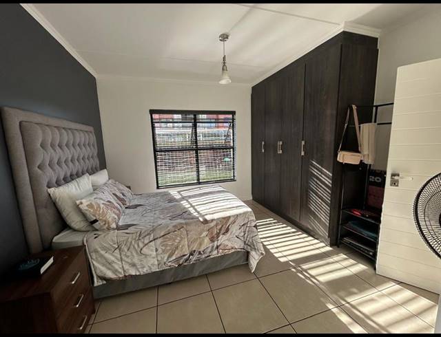 3 BEDROOM APARTMENT FOR SALE IN GREENSTONE HILL